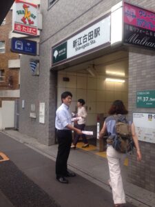 2015年8月18日（火）　新江古田駅で朝の街頭演説
