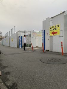 2025年10月21日（火）　沼袋駅北口で朝の辻立ち