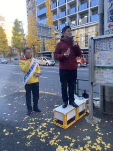 2025年12月4日（木）　新中野駅で朝の辻立ち
